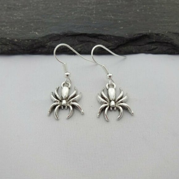 Spider Silver Earrings - Picture 4 of 5
